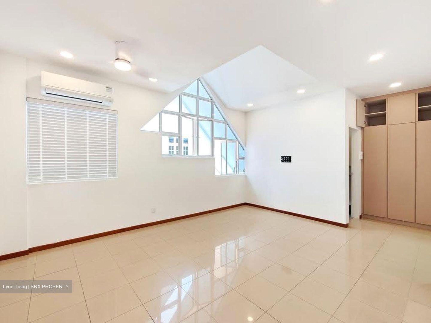 DUNBAR WALK (D15), Semi-Detached #614354111